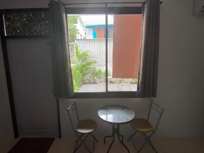 Apartment with garden view