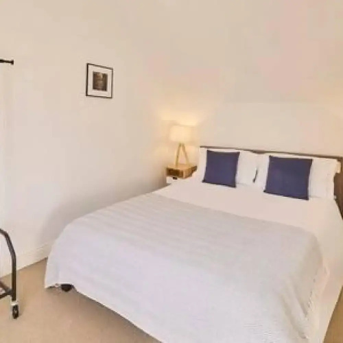 Host Stay Queen s Corner