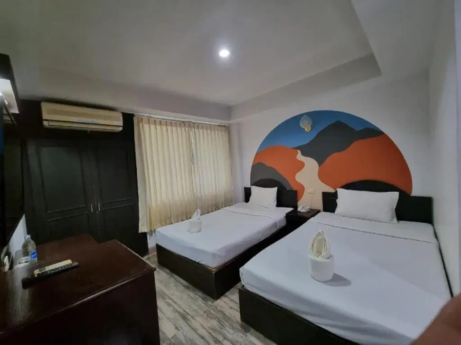 Standard Twin room
