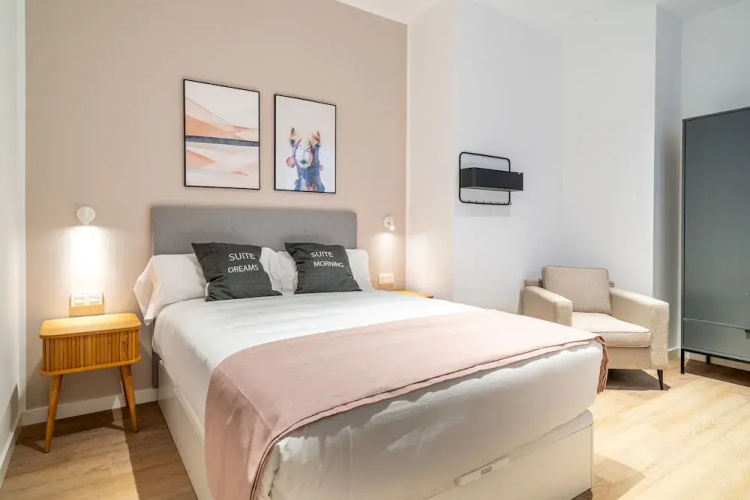 Limehome Sevilla Calle Granada
