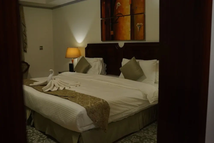 3 Bedrooms Apartment