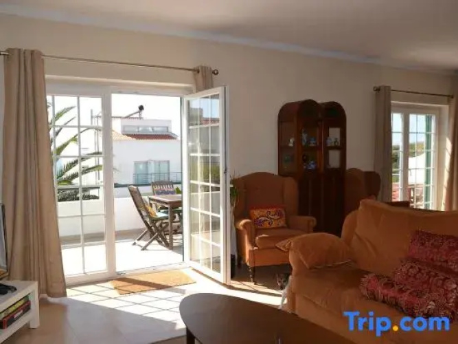 Liv In by Ericeira Property