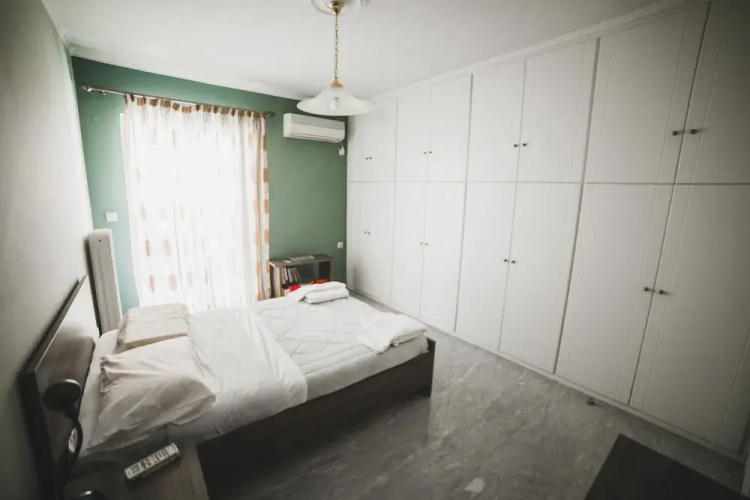 Apartment on Nikaias 5