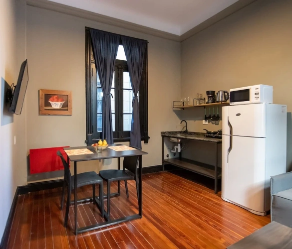 1 Bedroom Apartment
