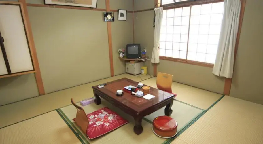 Akenoya