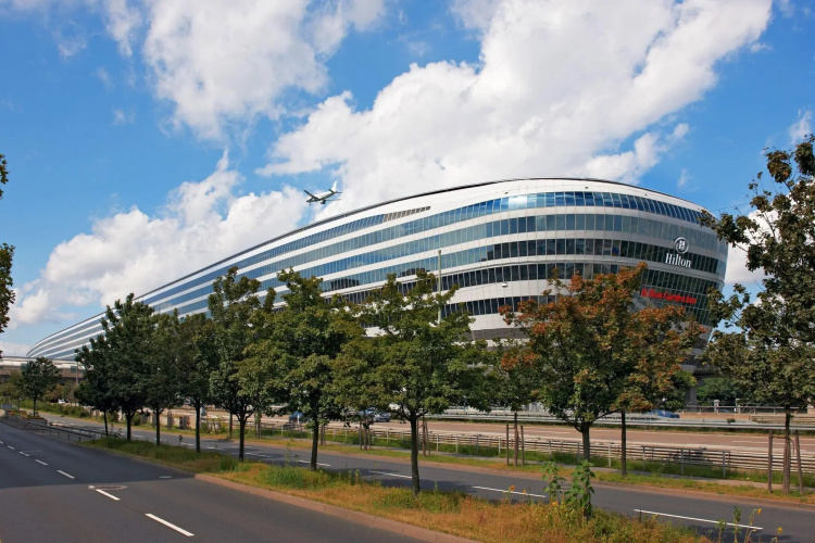 Hilton Frankfurt Airport photo 31