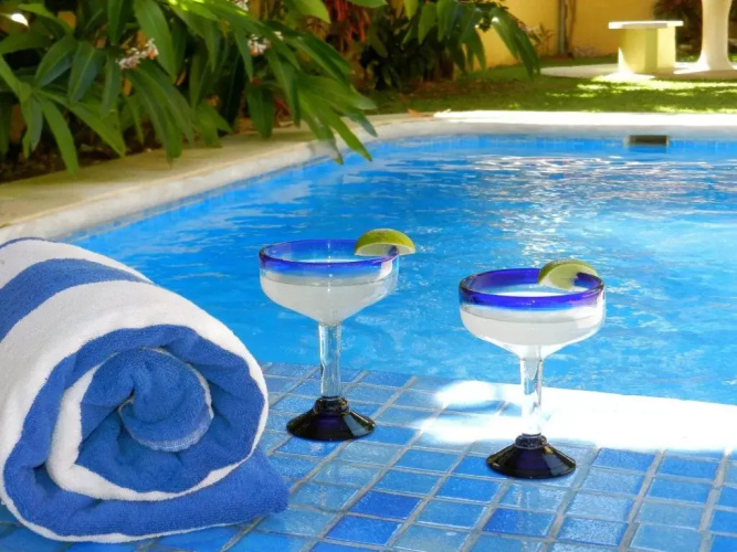 La Buena Vida Suites