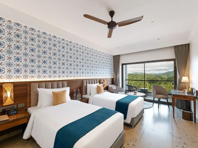Superior Twin room with balcony