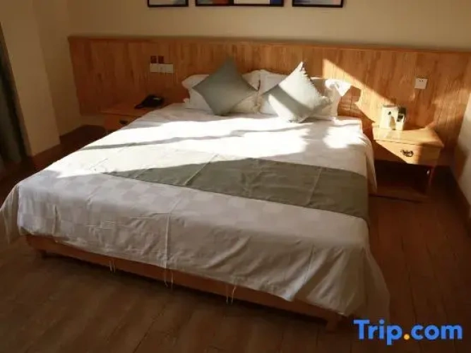 Standard Double room with lake view