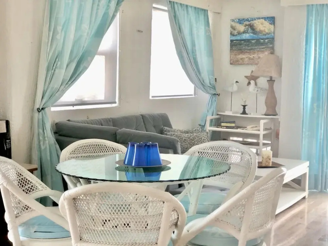 Sea View, Lovely Cozy Apartment