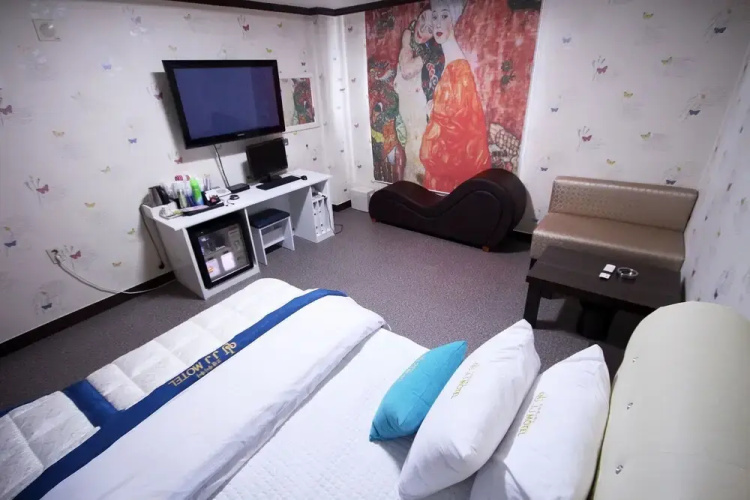 Changwon Sangnamdong Hotel Songdam