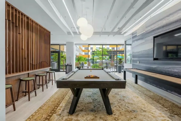 2 Bedrooms Luxury Apartment