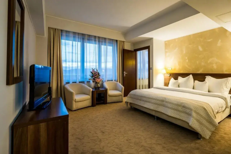 Grand Hotel