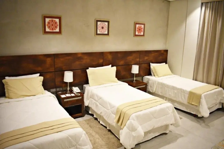 Standard Triple room
