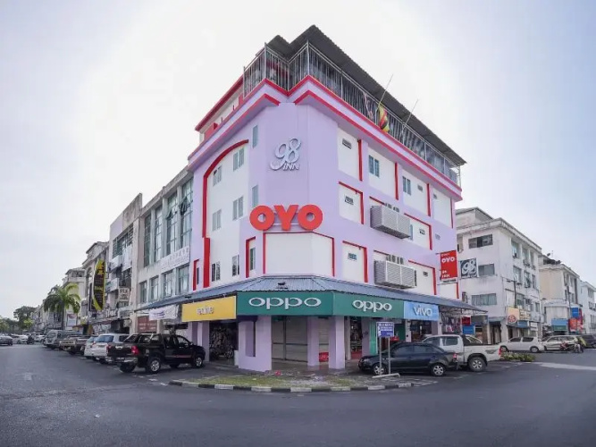 OYO 89775 98 Inn