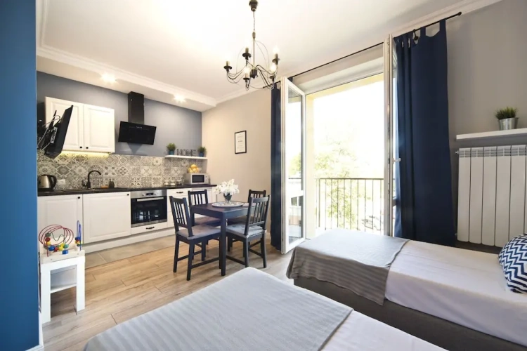 Apartment with balcony