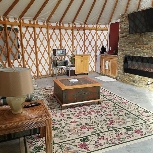 Yale Manor B&B and Yurt Glamping