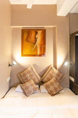 Economy room