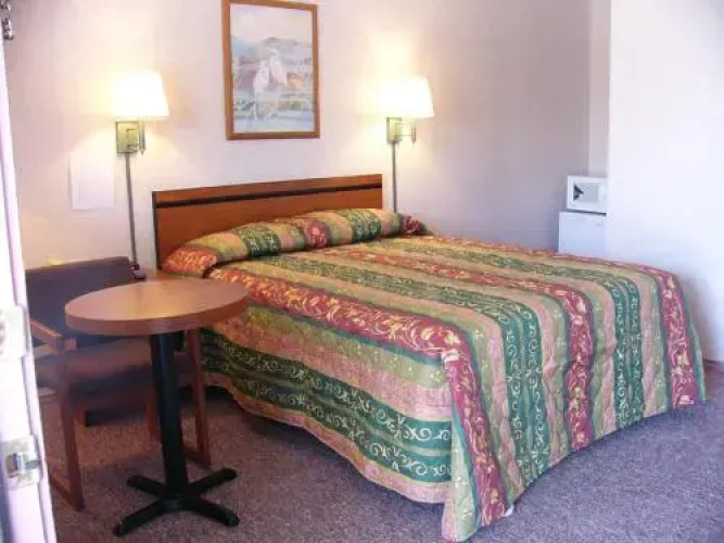 Valley Motel