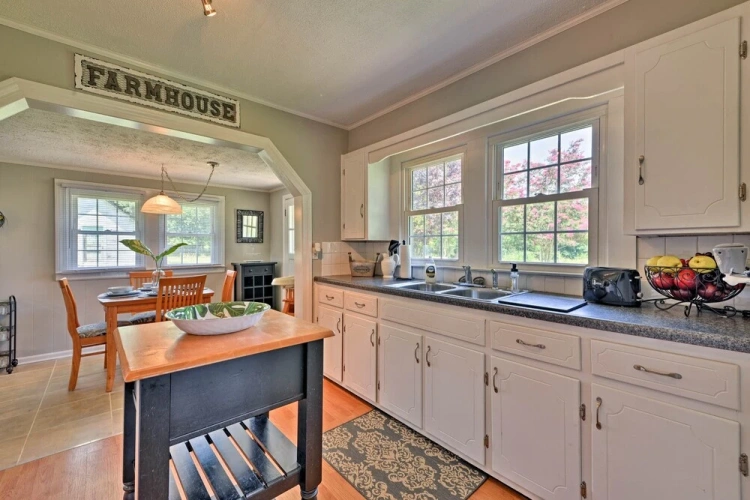 2 Bedrooms Cottage