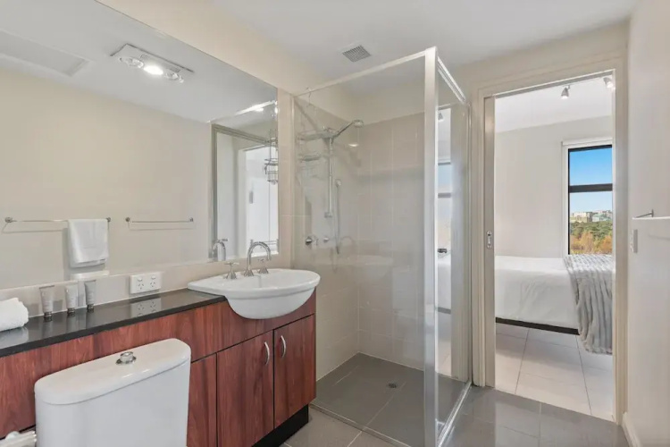 Split-level 2BR With City-view and Separate Study