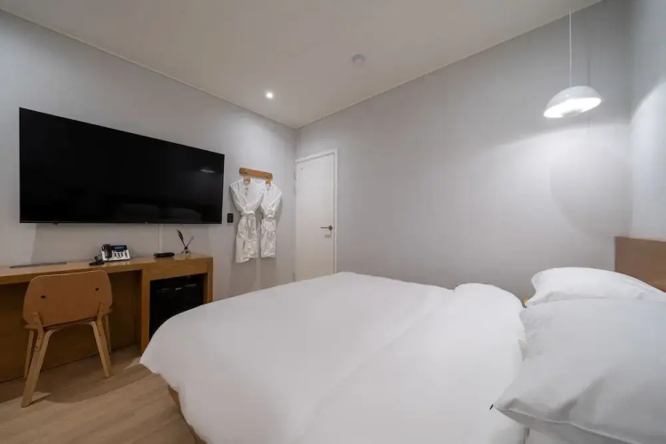 Mono Hotel