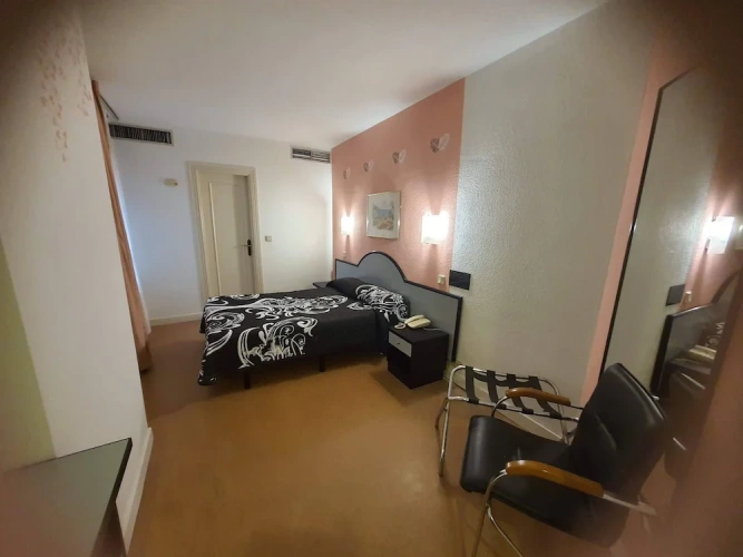 Economy Twin room