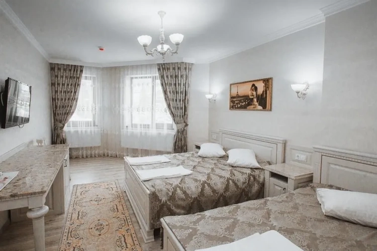 Deluxe Triple room