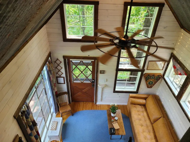 The Treetop Hideaways at Ruby Falls