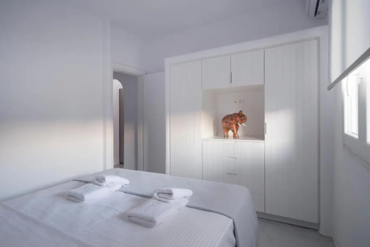21 luxury apartments