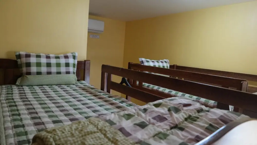 Skywalker Guesthouse - Hostel