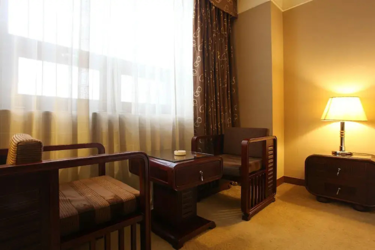 K-Pop Hotel