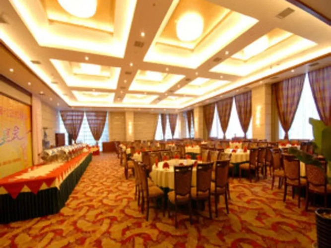 Mangshi Hotel