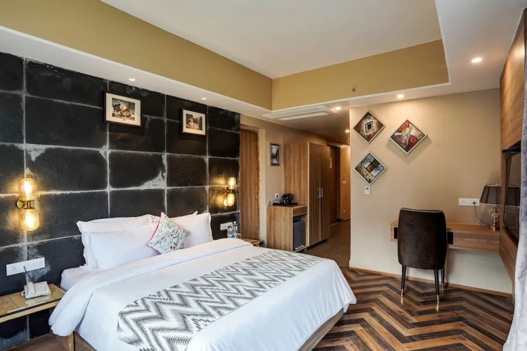 Double Suite