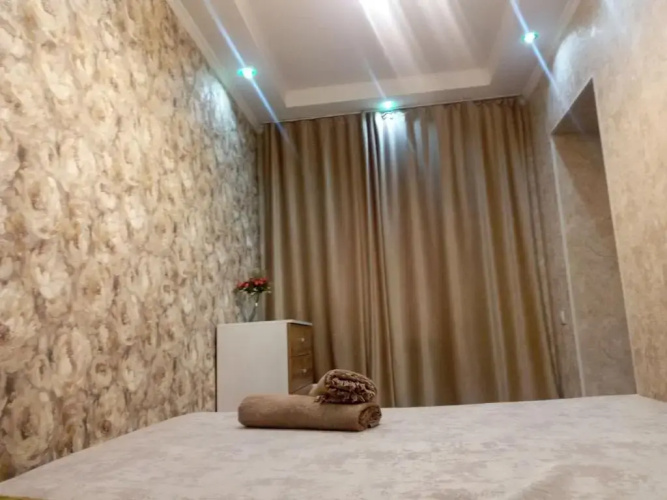 Комфортный дом до 4х человек. Есть парковка на 2 машины, Wi-Fi, TV.