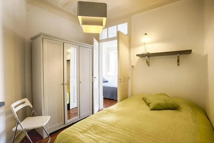 2 Bedrooms Apartment