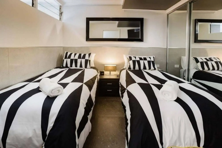 Nautilos Apartments
