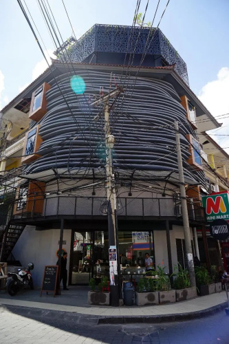 Borough Capsule Hostel Bali - 세미냑