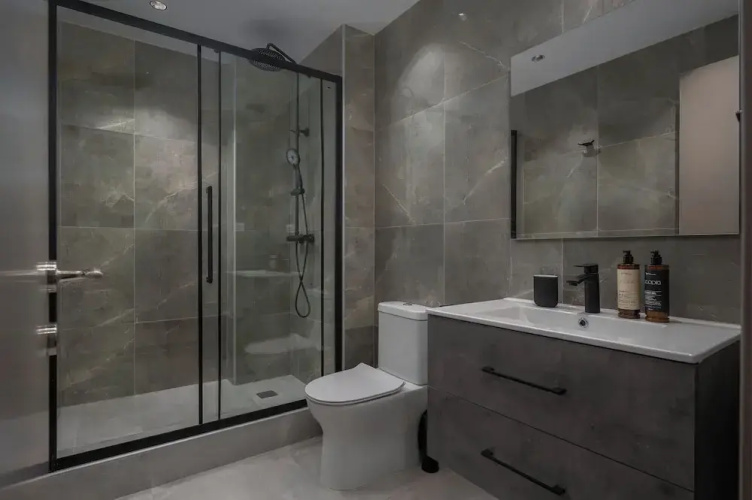 Hebrard Industrial Suites