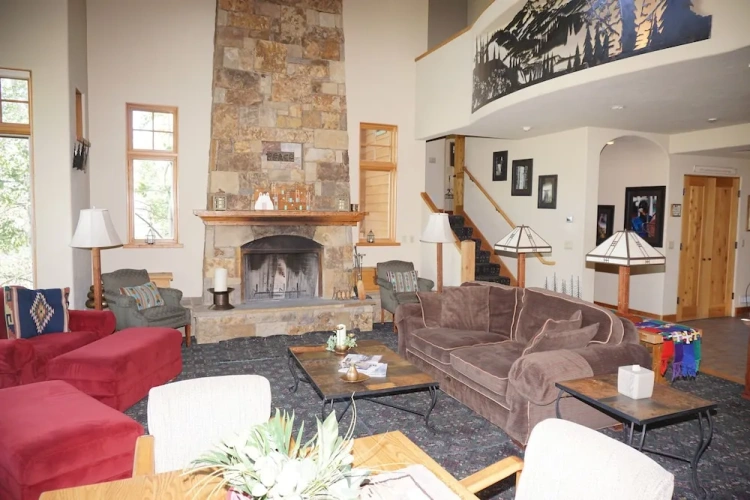 5 Bedrooms Cottage