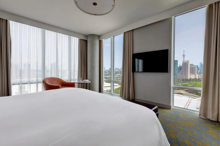 Hotel X Toronto by LHC photo 9