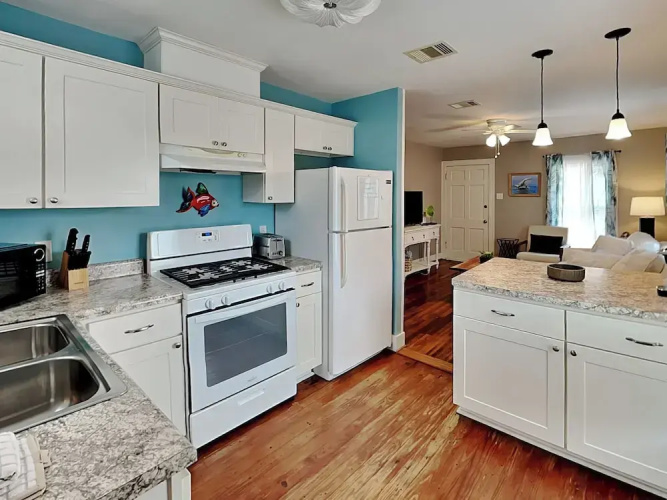 Sea Gem Citrine by Ryson Vacation Rentals