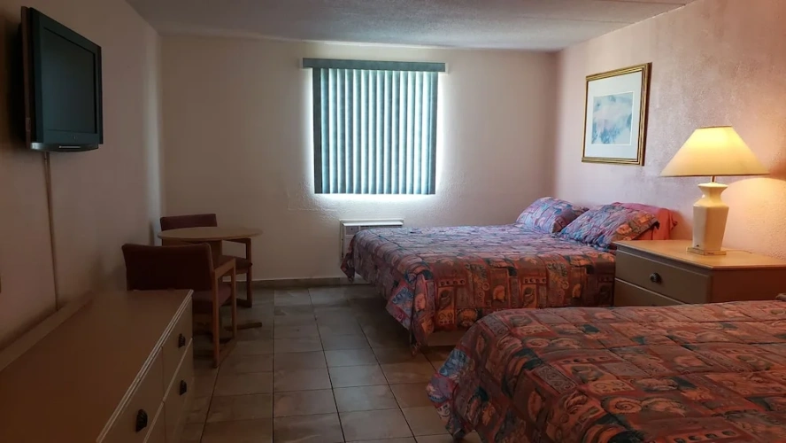 2 Bedrooms Double Suite