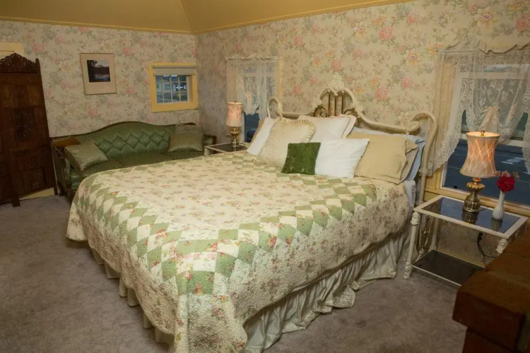 Country Inn Bed and Breakfast