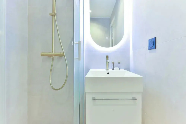 Beautiful 1 Bedroom Apartment