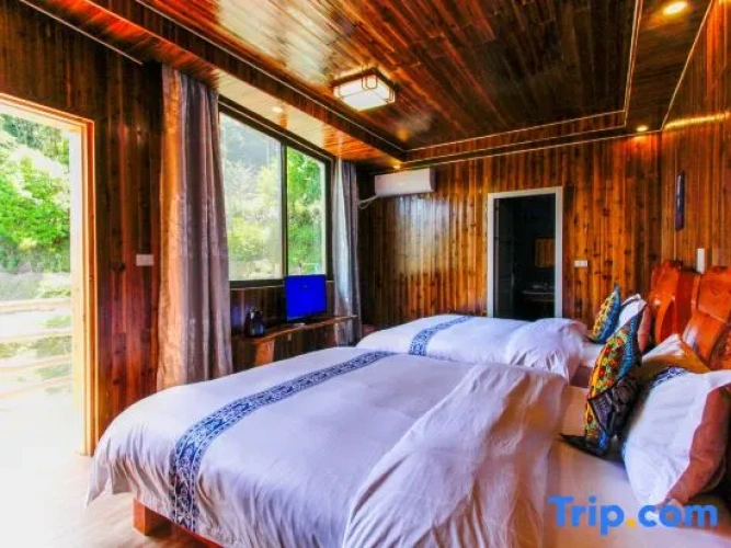 Standard room with balcony