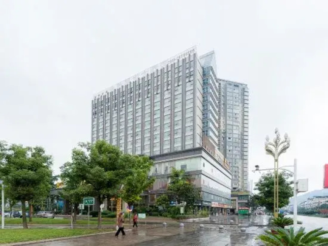 Jinqian Jiahua Hotel