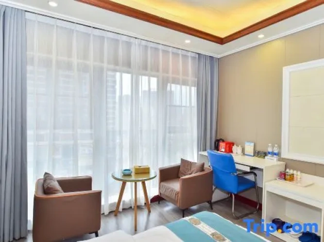 Standard Double room with city view
