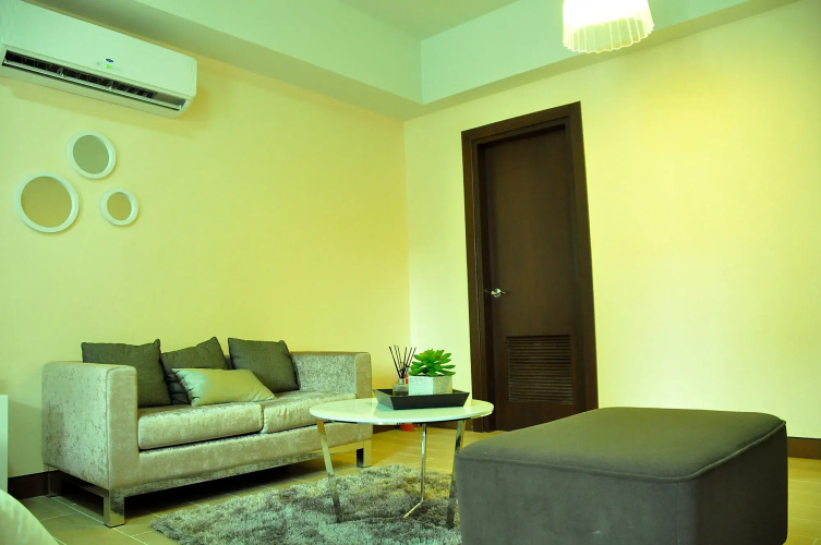 CSuites at Two Central Residences