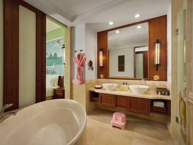 Premium Double room with balcony and with garden view